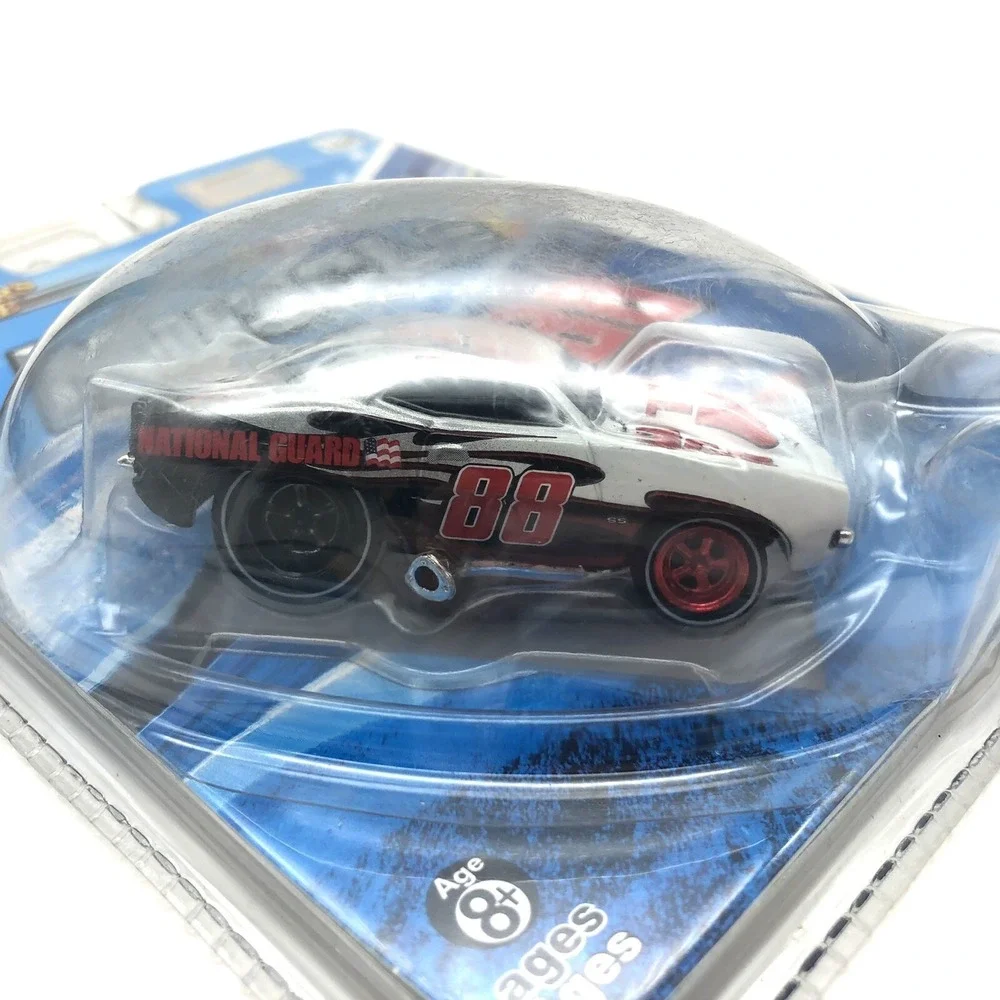 Winner's Circle Nascar Dale Earnhardt Jr 69 Chevrolet Camaro National Guard 1/64